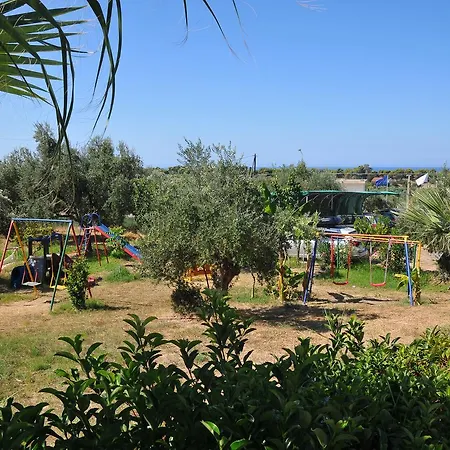 Ionion Star Hotell 2*