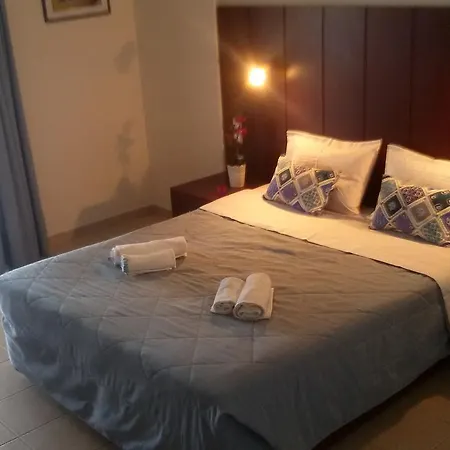 Отель Ionion Star 2*