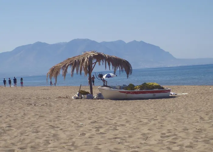 Ionion Star فندق Tholon